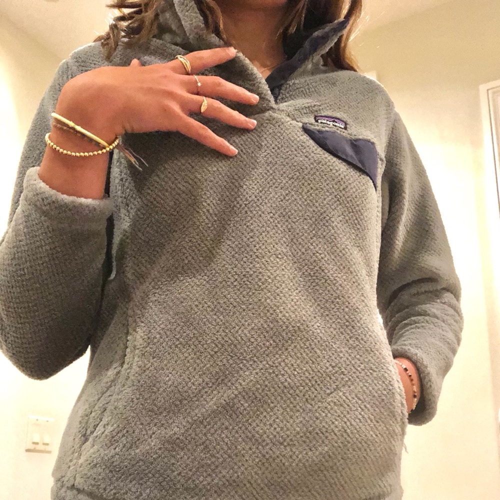 A vintage girls re-tool snap T pullover Patagonia